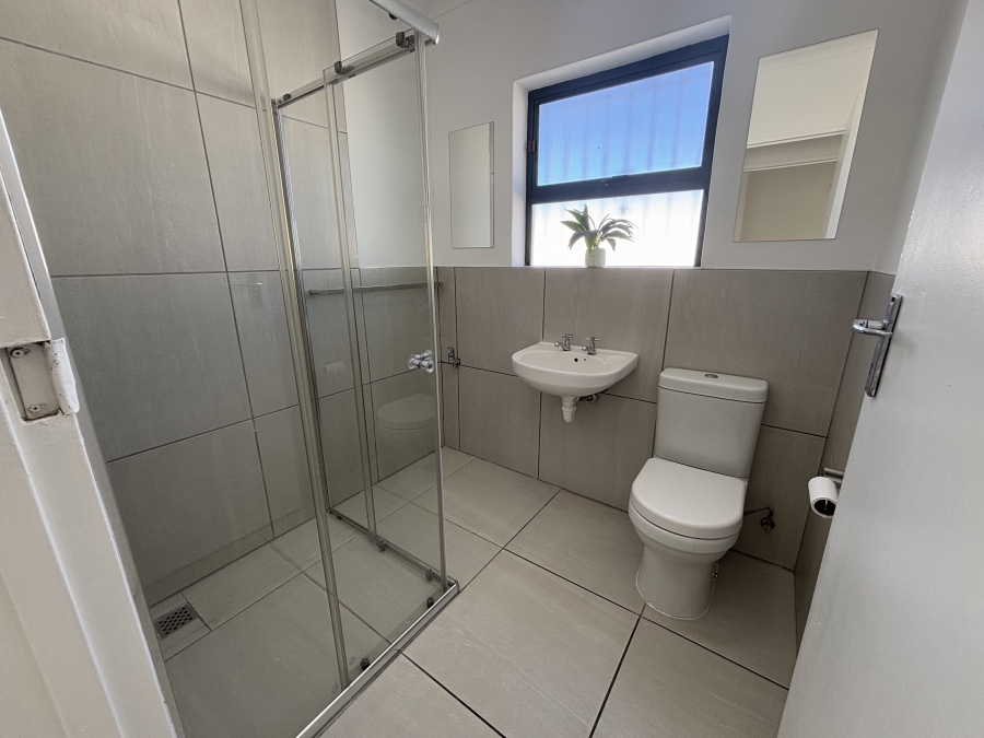 2 Bedroom Property for Sale in Rondevlei Park Western Cape